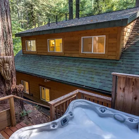 The Wood Chalet Hot Tub Bbq Redwoods